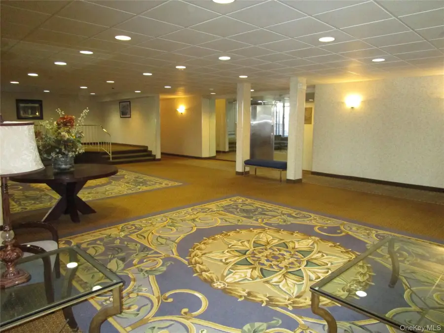 40 Daley Place #127, Lynbrook, NY 11563 - #3