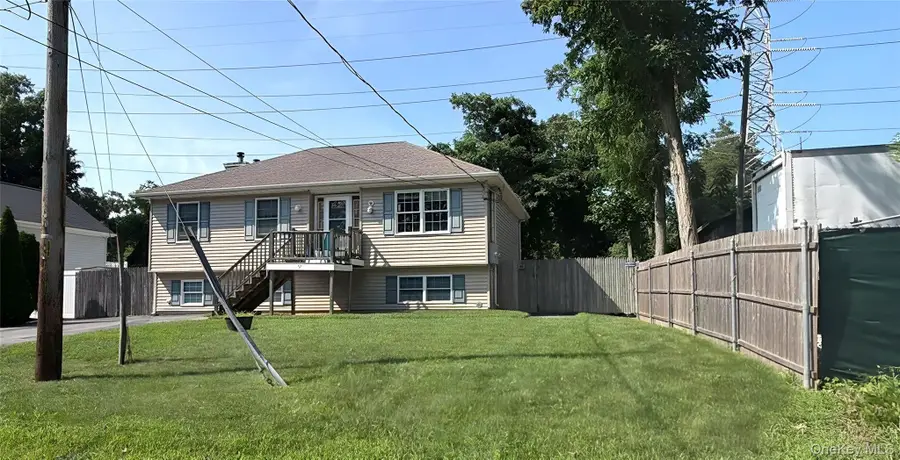 77 Prince Road, Rocky Point, NY 11778 - #2