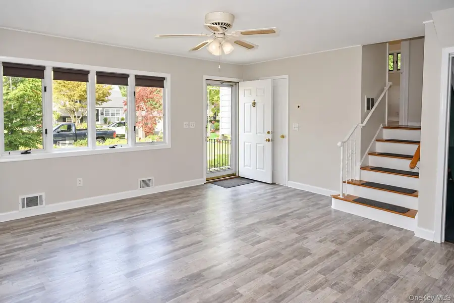 69 Circuit Road, Bellport, NY 11713 - #3