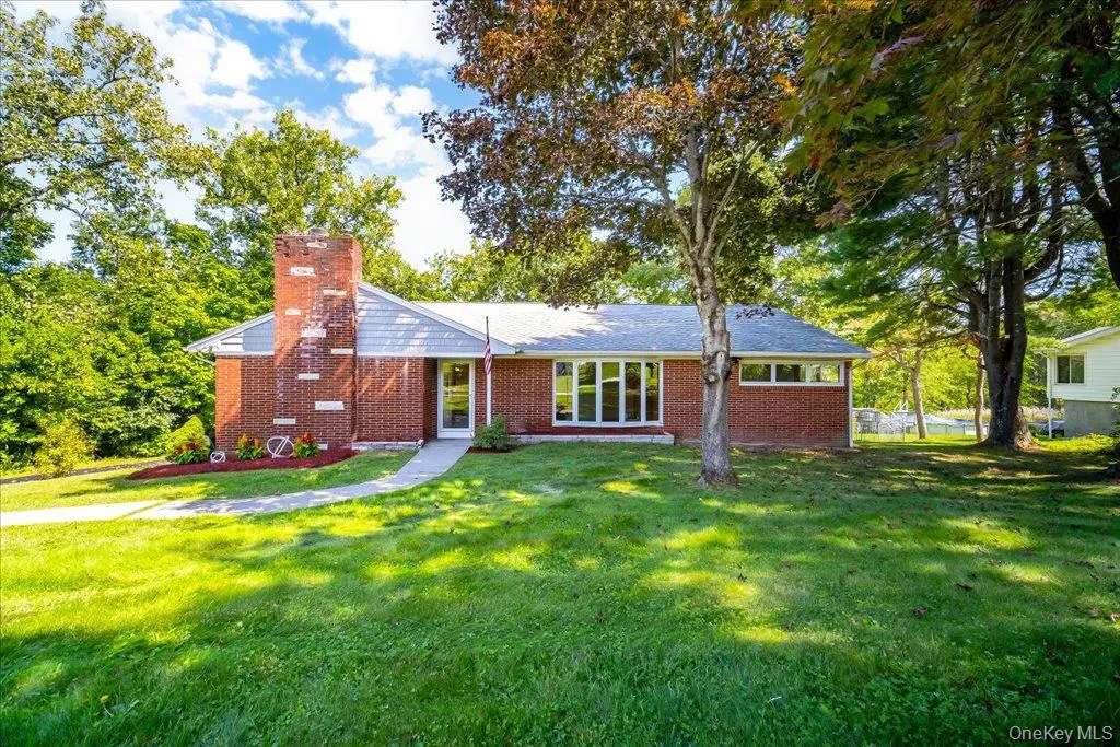 23 Mcintosh Drive, Poughkeepsie, NY 12603 - #1
