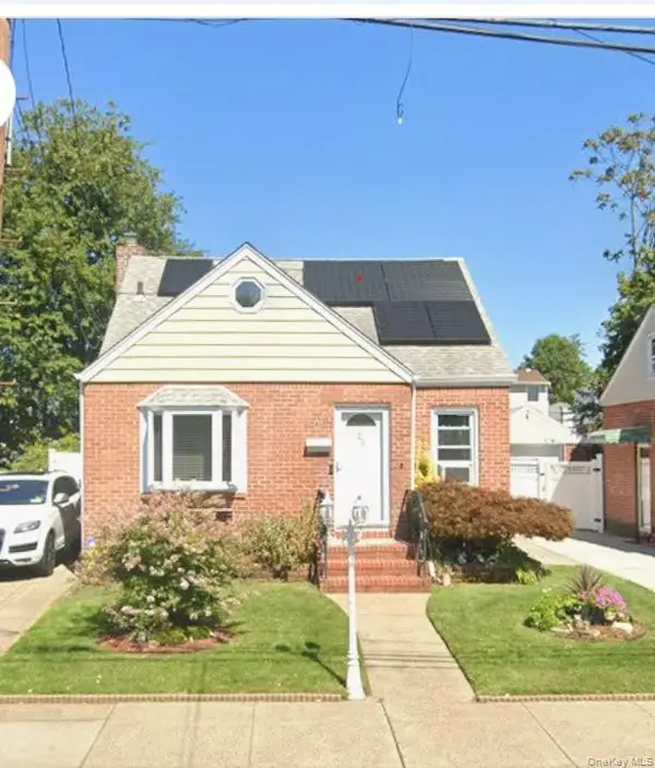 23 Washington Avenue, Valley Stream, NY 11580