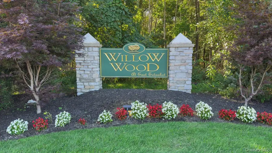 31 Willow Wood Drive, East Setauket, NY 11733 - #2