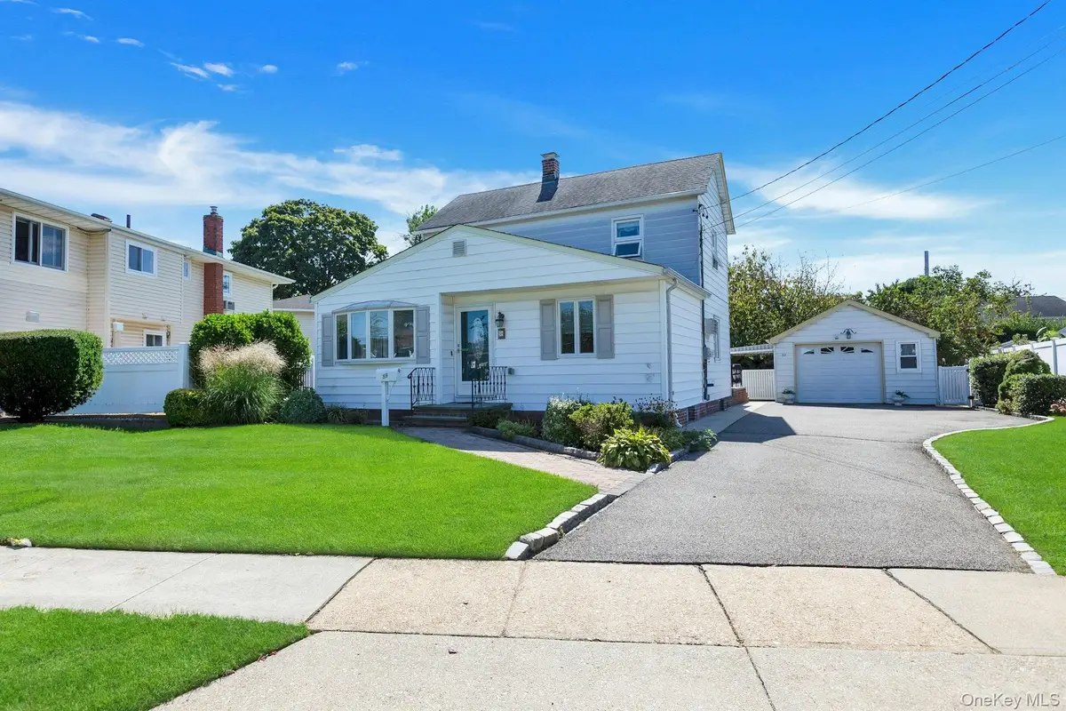 59 11th Street, Hicksville, NY 11801 - #1