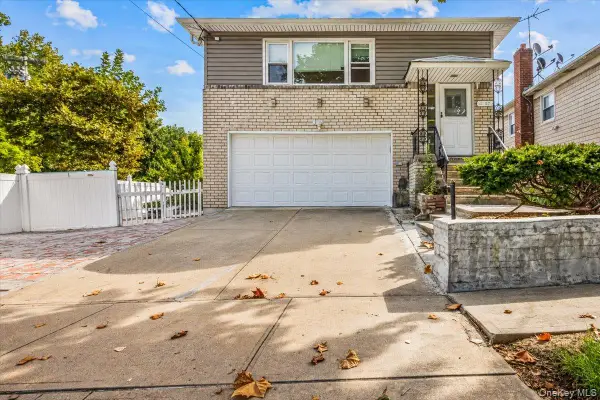 1107 137th Street, College Point, NY 11356