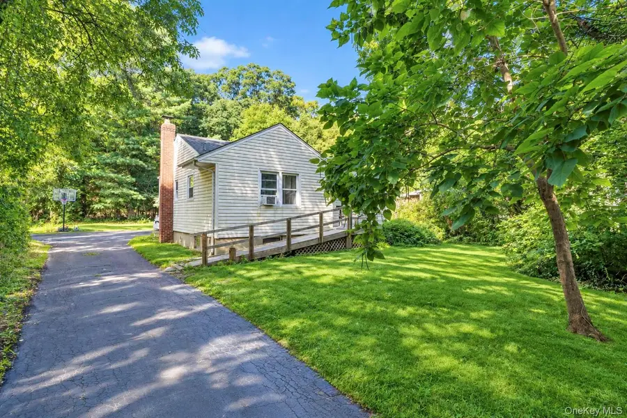 90 Daly Road, East Northport, NY 11731 - #3