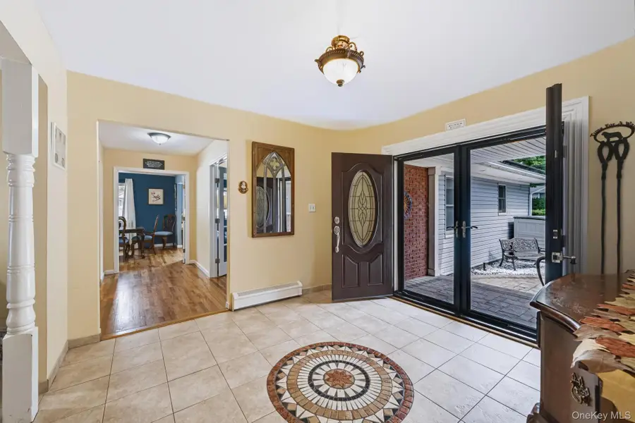 281 Town Line Road, East Northport, NY 11731 - #3