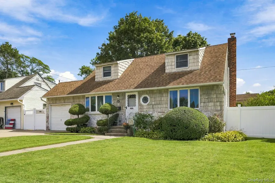 15 Scholl Drive, Farmingdale, NY 11735 - #3