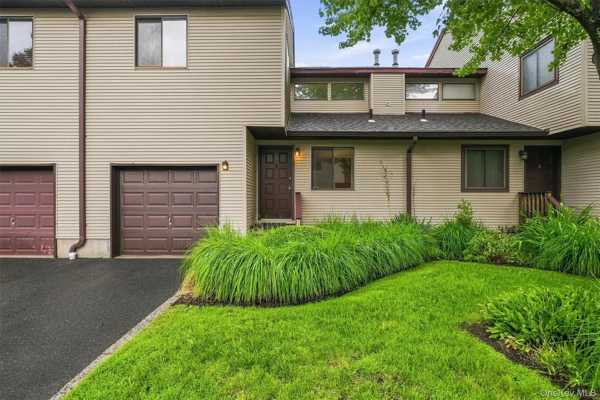 6 Ryan Court, Nanuet, NY 10954 - #1