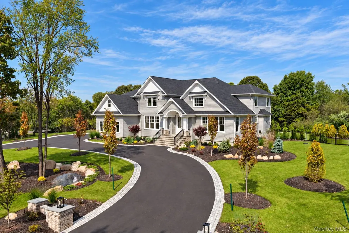 25 Jareds Path, Brookhaven, NY 11719 - #1