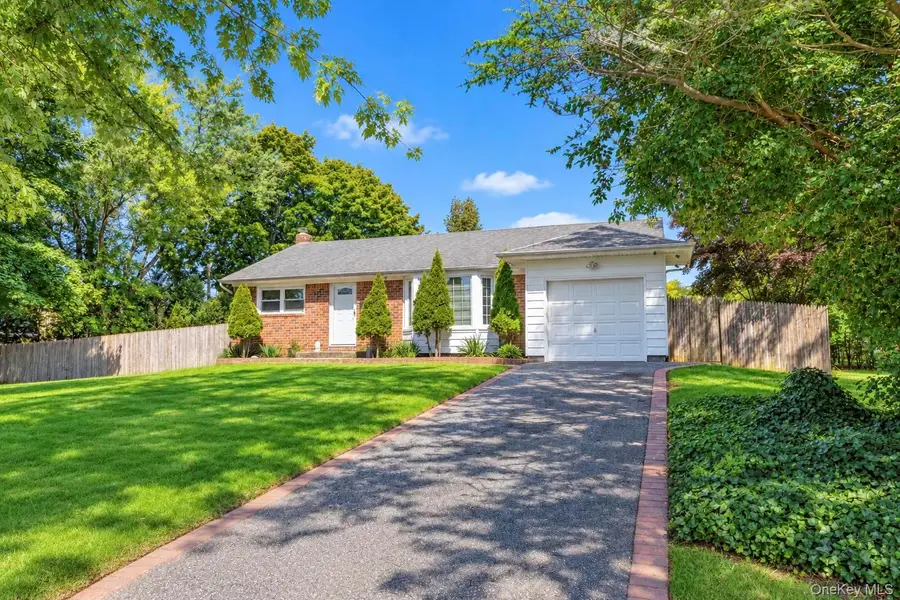 1 Azealia Court, Commack, NY 11725 - #3