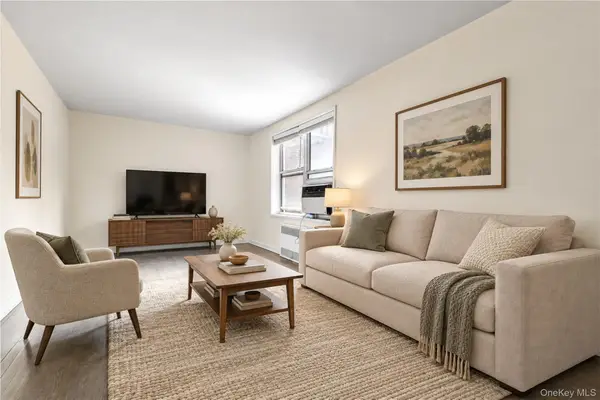 27-10 Parsons Boulevard #2F, Flushing, NY 11354
