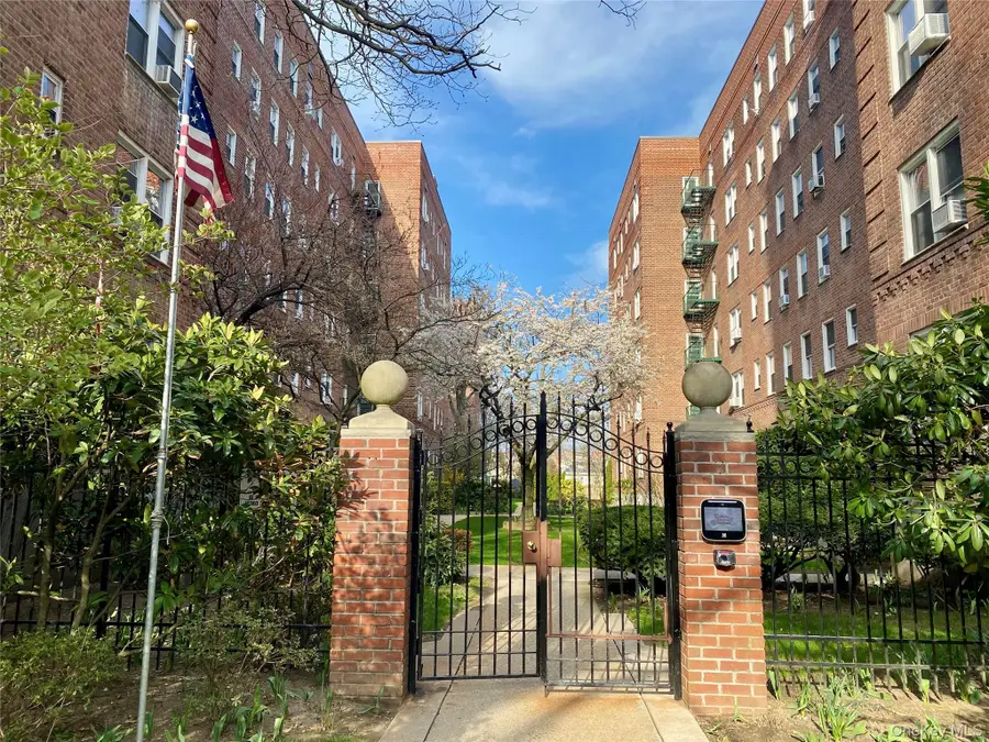 22 Mulford Place #5C, Hempstead, NY 11550 - #2