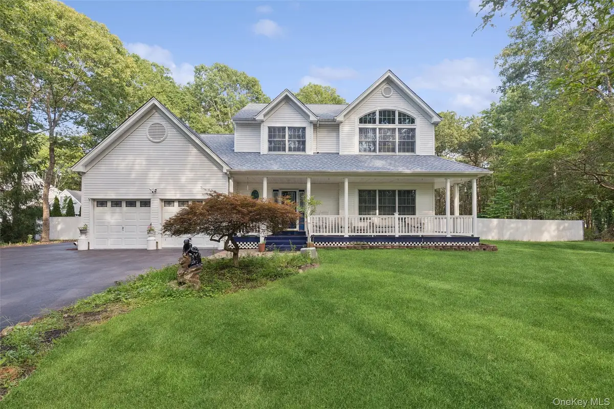 22 Jerusalem Hollow Road, Manorville, NY 11949 - #1