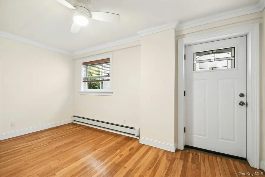 137 E 235th Street, Bronx, NY 10470 - #3