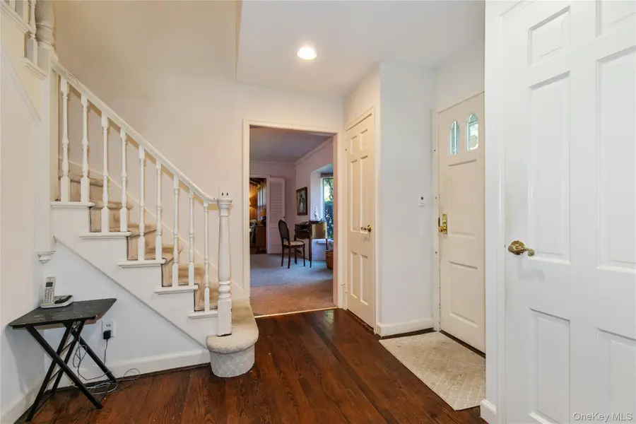 16 Birch Hill Road, Great Neck, NY 11020 - #2