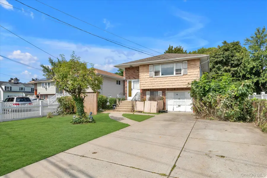 855 Front Street, Uniondale, NY 11553 - #2