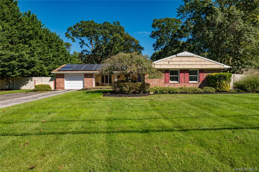 3 High Gate Drive, East Setauket, NY 11733 - #2