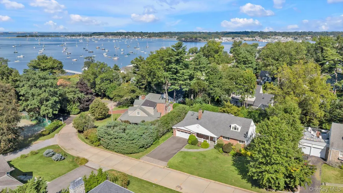 3 South Court, Port Washington, NY 11050 - #1