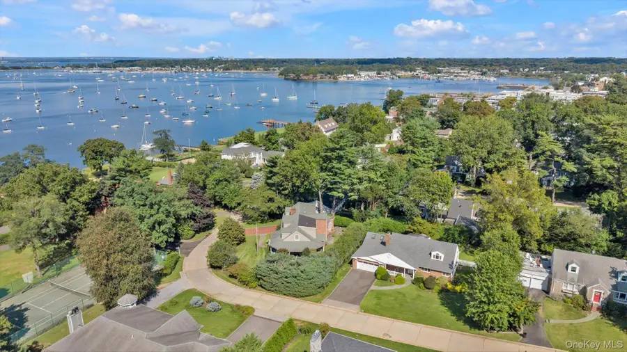 3 South Court, Port Washington, NY 11050 - #2