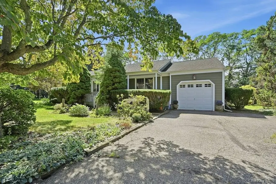 985 Silver Colt Road, Cutchogue, NY 11935 - #2