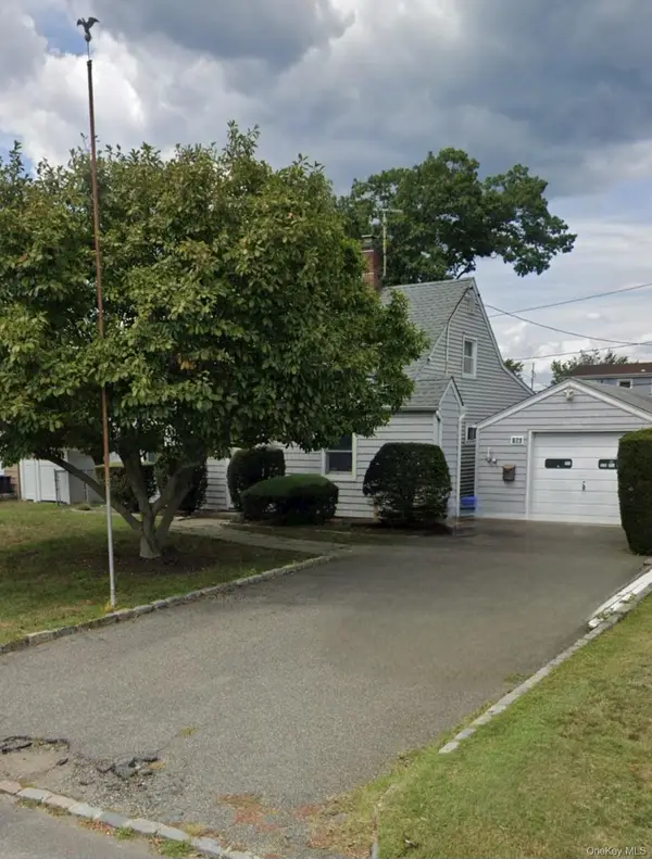 671 Lowell Street, Westbury, NY 11590