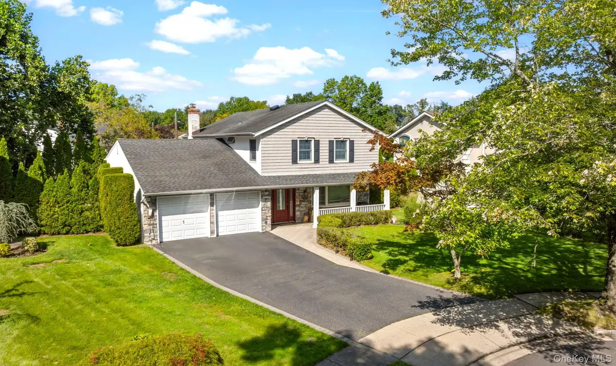 89 Brook Court S, New Hyde Park, NY 11040 - #1