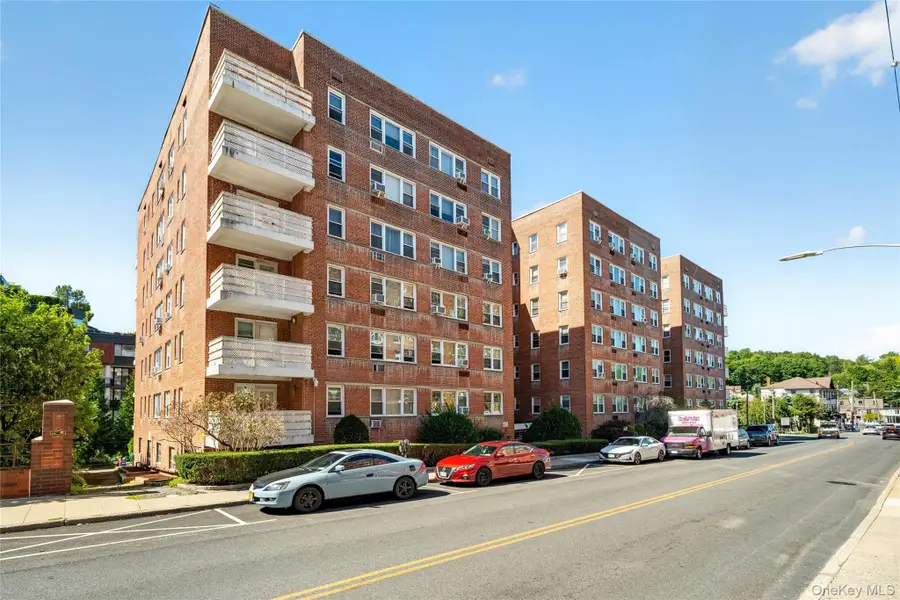 30 E Hartsdale Avenue #3L, Hartsdale, NY 10530 - #2