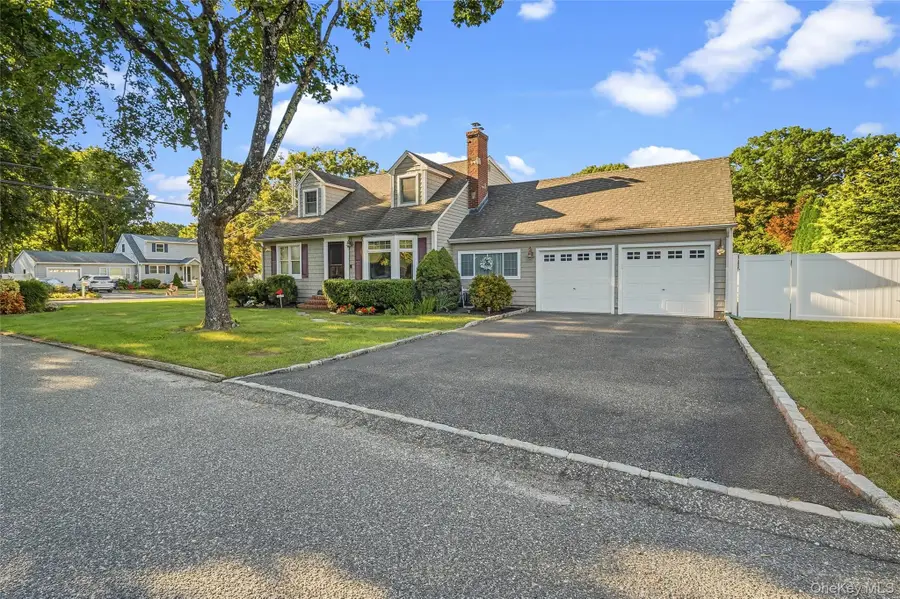 225 Harrison Avenue, Miller Place, NY 11764 - #3