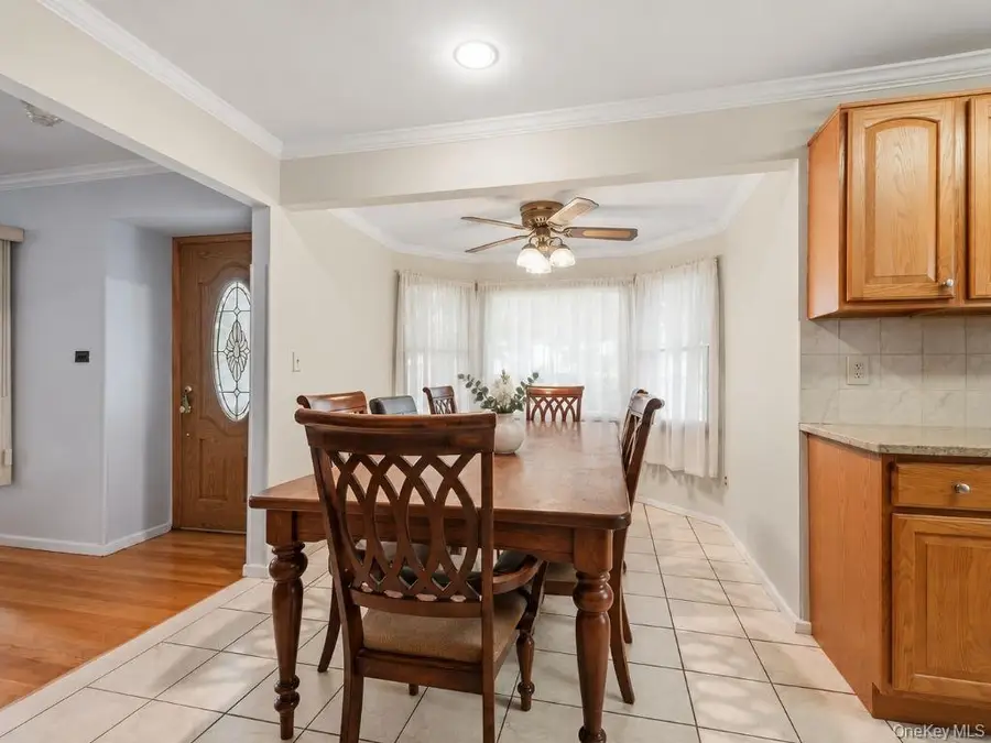 45 Berkshire Road, Hicksville, NY 11801 - #3