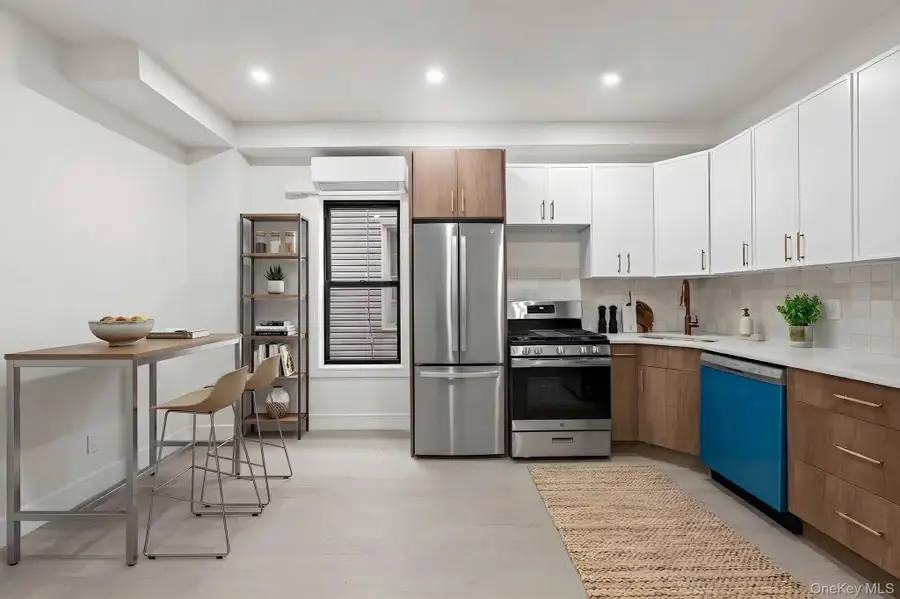 1024 E 226th Street, Bronx, NY 10466 - #2