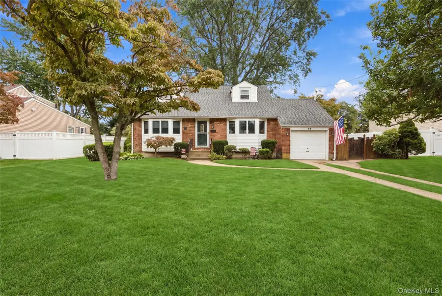 44 Dulittle Street, North Babylon, NY 11703 - #2