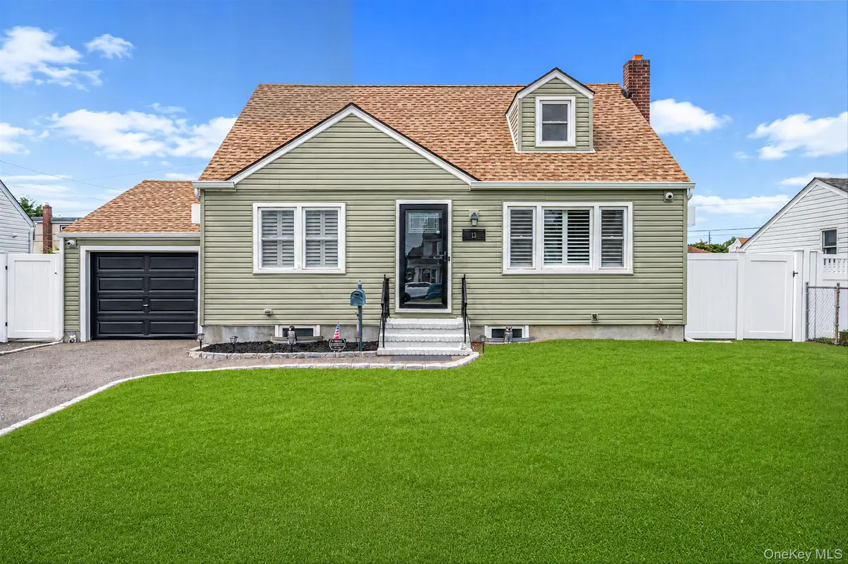13 Maple Drive, Lindenhurst, NY 11757 - #1