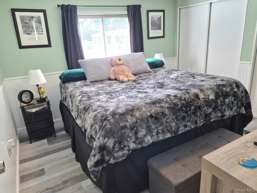 37-28 Hubbard Avenue, Riverhead, NY 11901 - #2