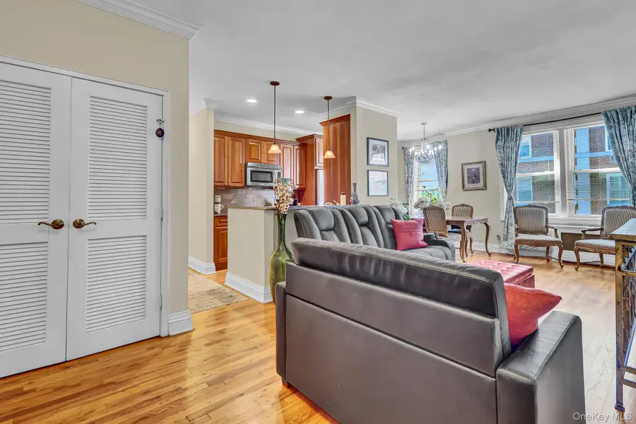 111 7th Street #304, Garden City, NY 11530 - #2