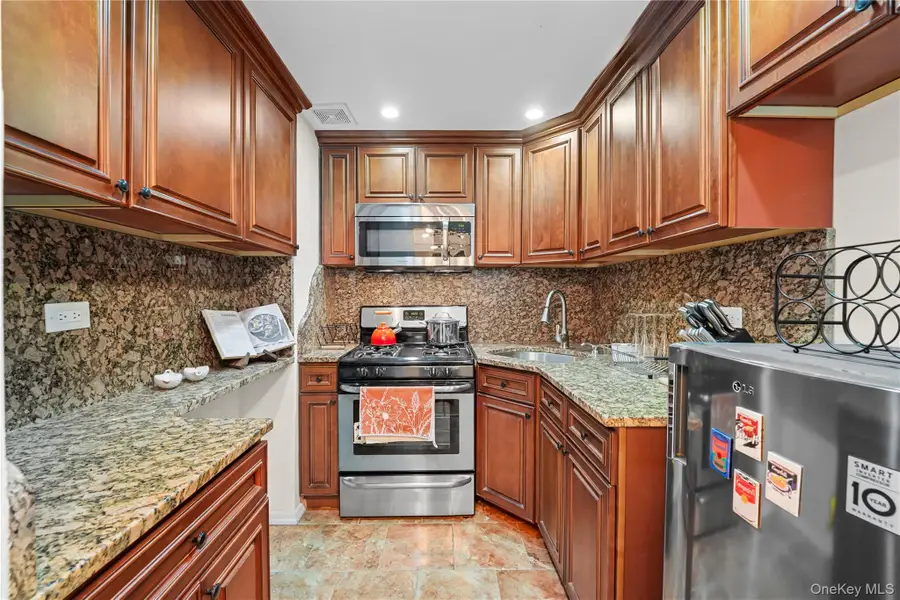 81-11 45th Avenue #3V, Elmhurst, NY 11373 - #3