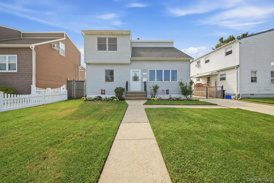 7 Polk Street, Freeport, NY 11520 - #2