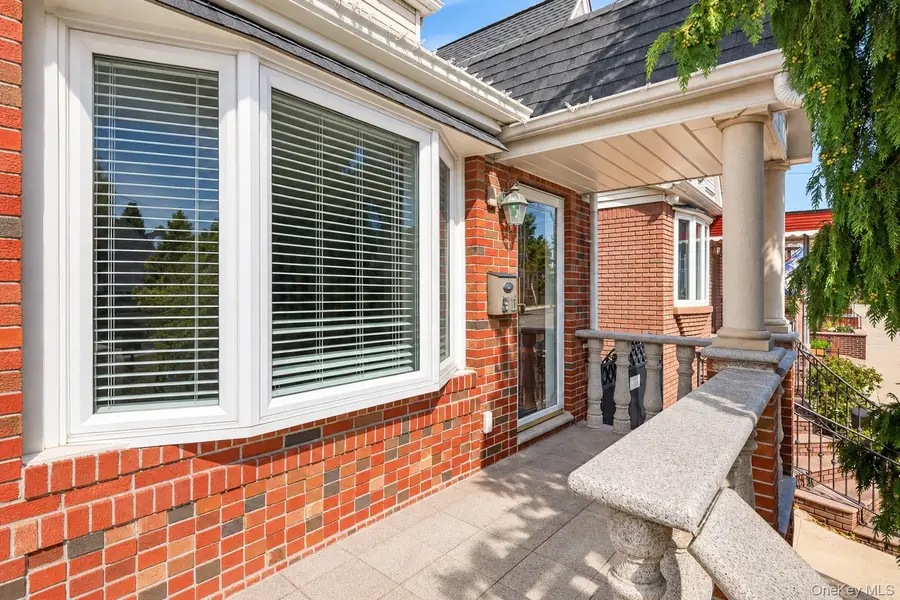 6511 Claran Court, Maspeth, NY 11378 - #3