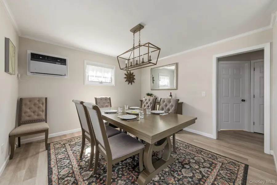 139 Arlyn Drive W, Massapequa, NY 11758 - #3