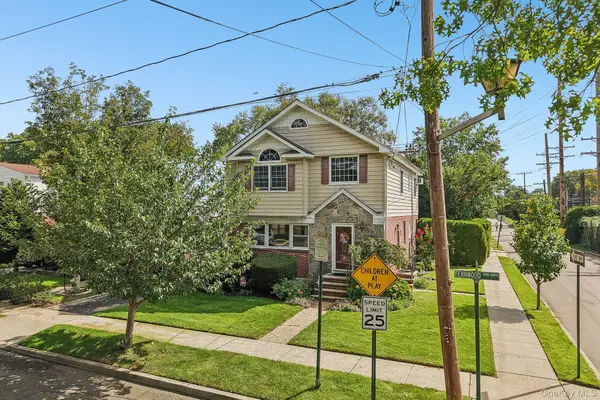 2 Fernwood Terrace N, Garden City, NY 11530