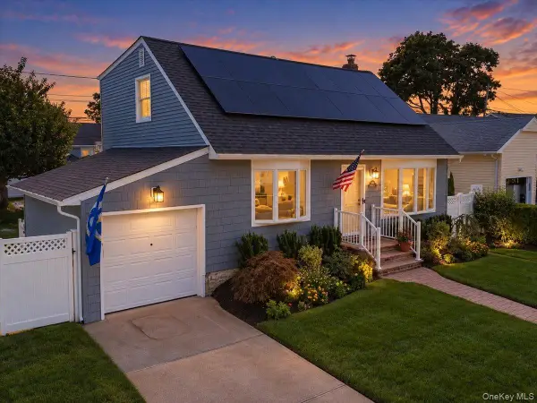 2014 Central Drive S, East Meadow, NY 11554