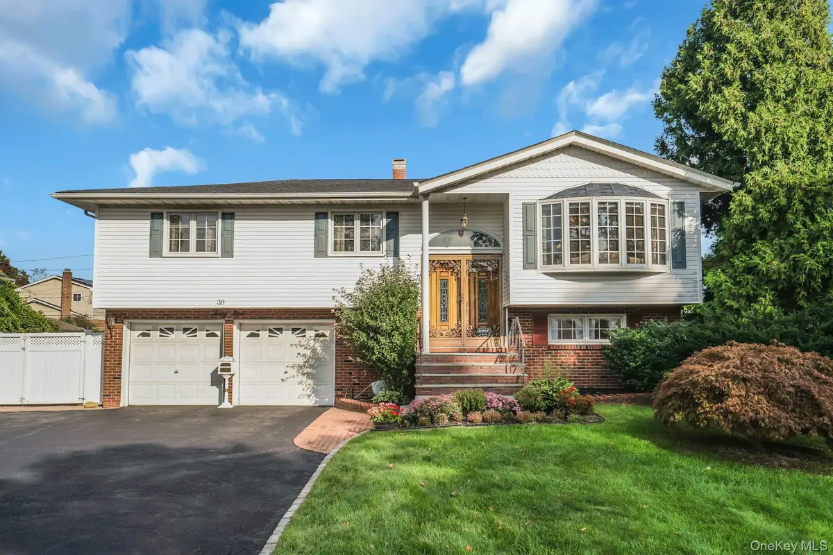 39 Pawnee Drive, Commack, NY 11725 - #1