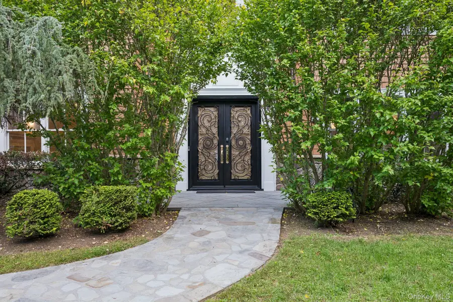 4 The Commons, Cold Spring Harbor, NY 11724 - #2