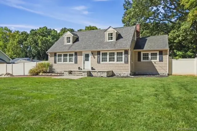 6 Hawk Road, Rocky Point, NY 11778 - #2