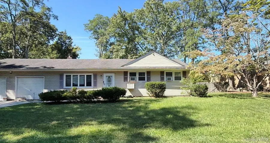 226 Holbrook Road, Holbrook, NY 11741 - #2