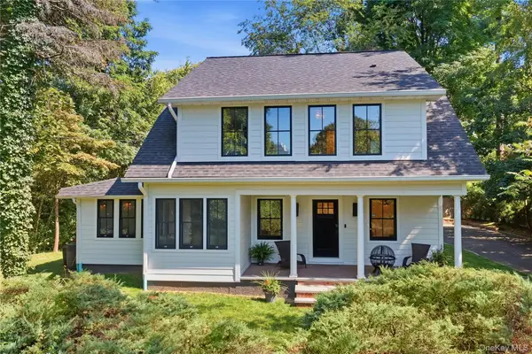 10 The Locusts, Roslyn Estates, NY 11576