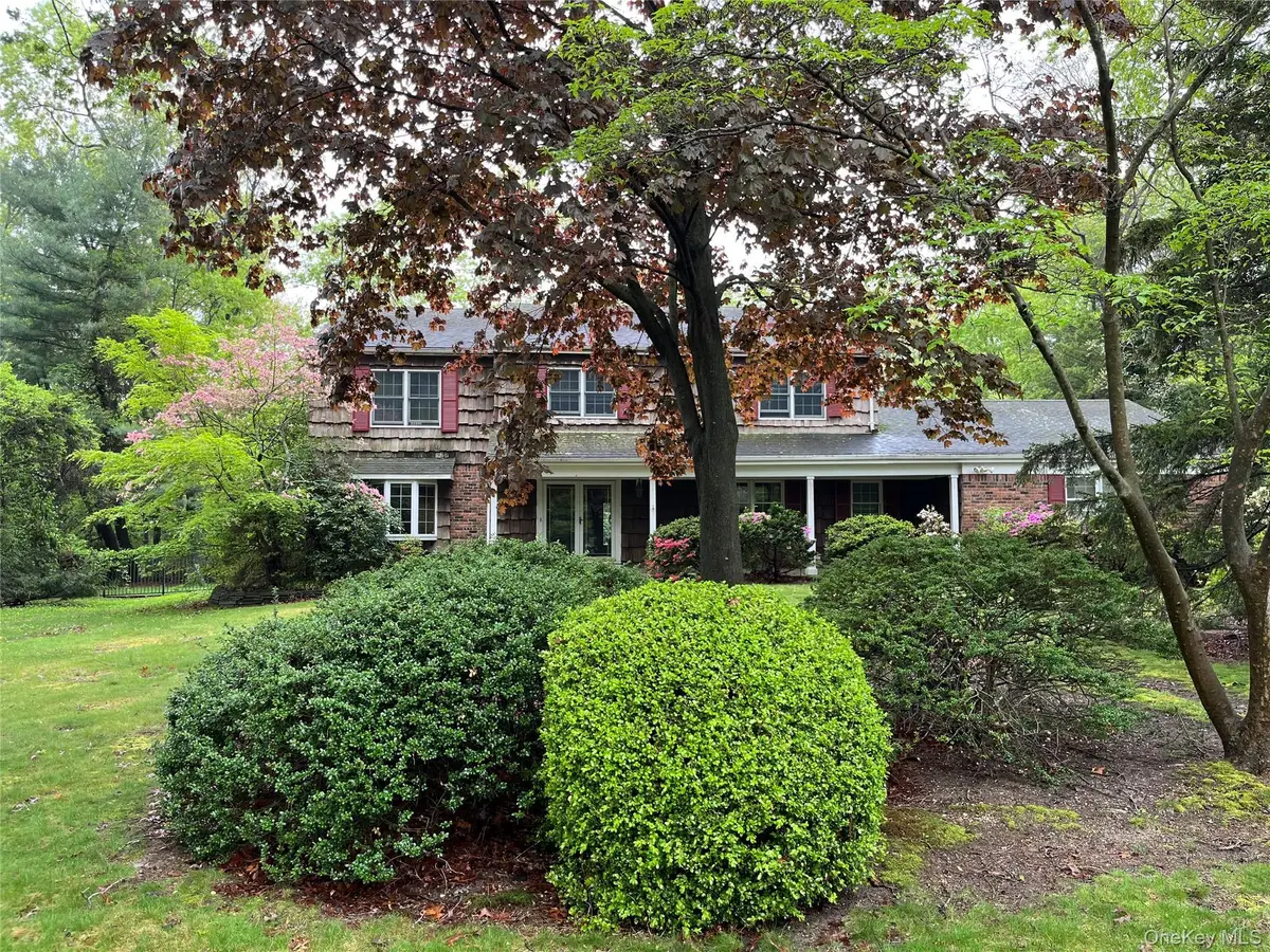 20 Blacksmith Lane, East Northport, NY 11731 - #1