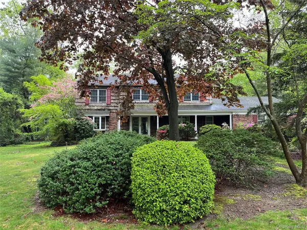 20 Blacksmith Lane, East Northport, NY 11731