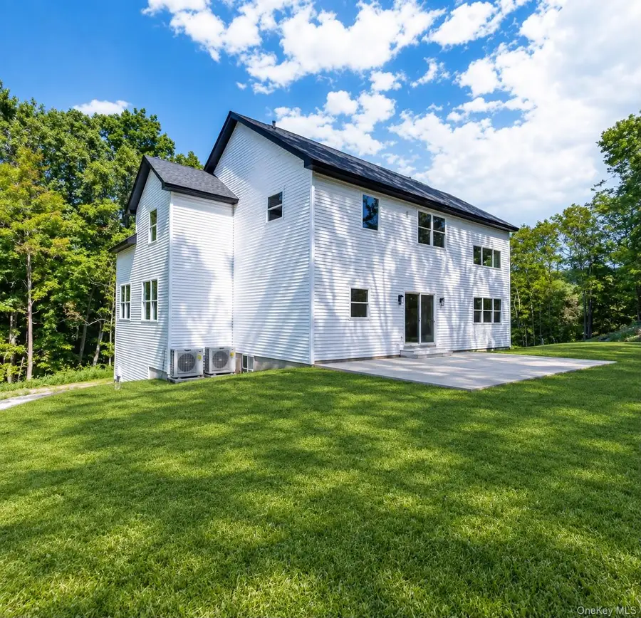 19 Stacy Lee Drive, Newburgh, NY 12550 - #3