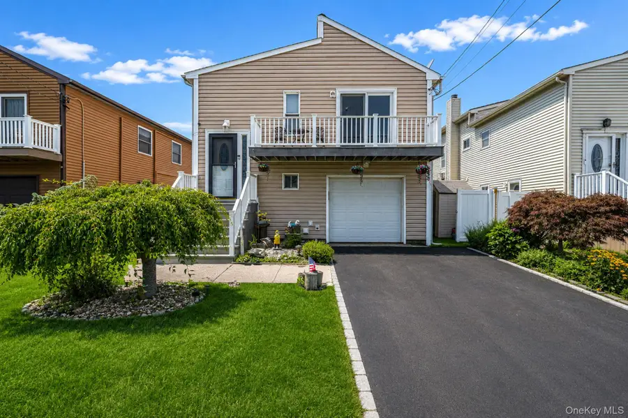 32 Yacht Club Road, Babylon, NY 11702 - #2