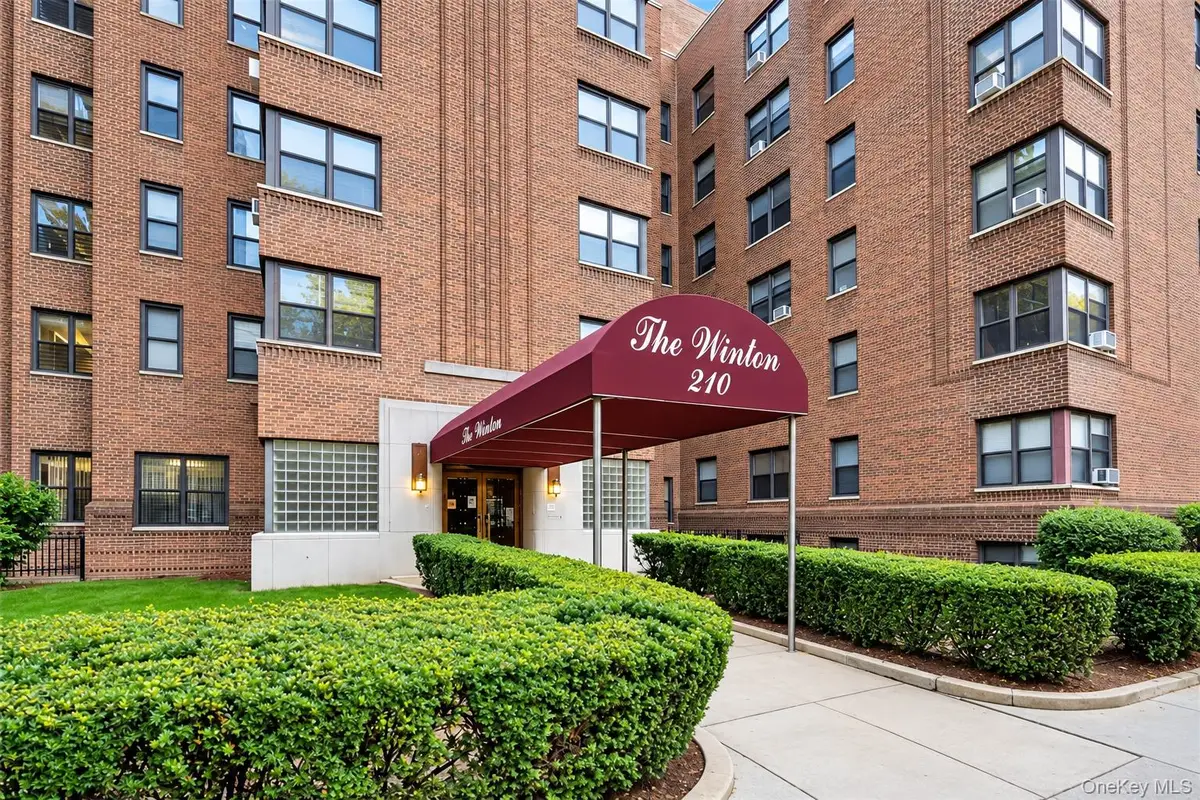 210 Martine Avenue #5L, White Plains, NY 10601 - #1
